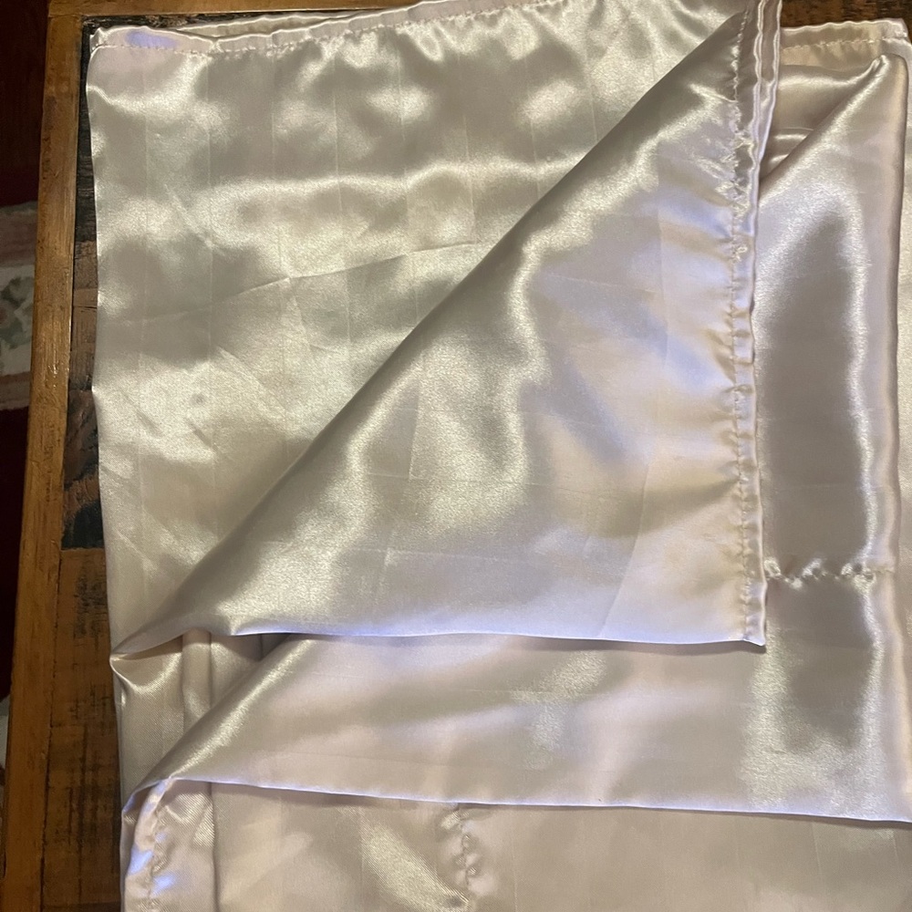 Bebe Cream Polyester Queen size Flat sheet